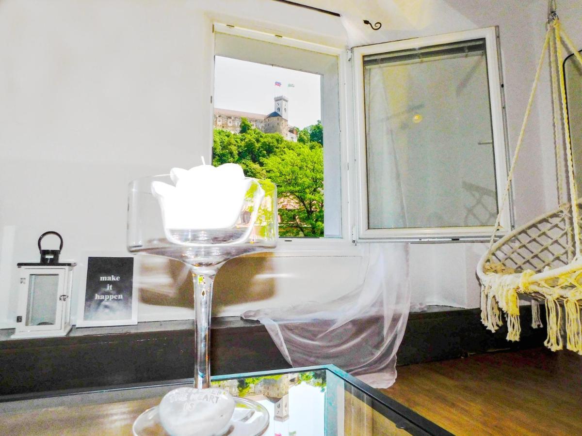 Old Town Theatre Staircase Apartments Lubiana Esterno foto